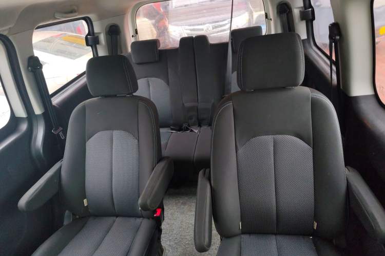 Used JAC Refine M3 2016 IKEA Edition 1.6L Luxury Smart Model Interior 1