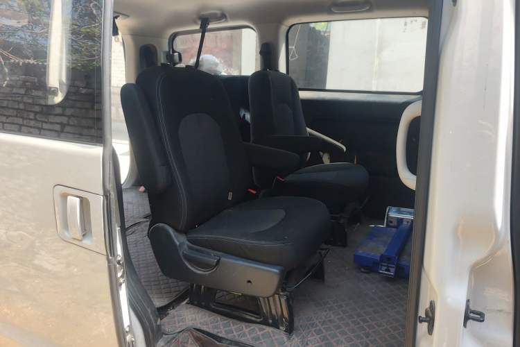 Used JAC Refine M3 2016 IKEA Edition 1.6L Luxury Model Interior 4