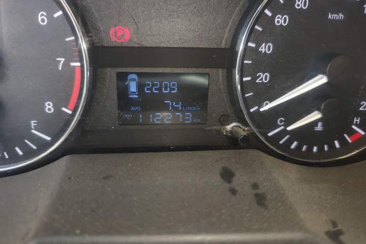 Used JAC Refine M3 2016 IKEA Edition 1.6L Luxury Model Odometer Close Up