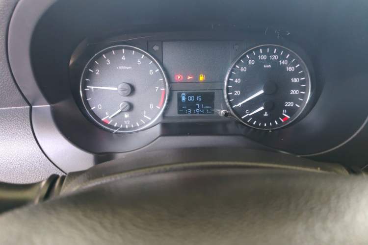 Used JAC Refine M3 2016 IKEA Edition 1.6L Luxury Smart Model Odometer Close Up