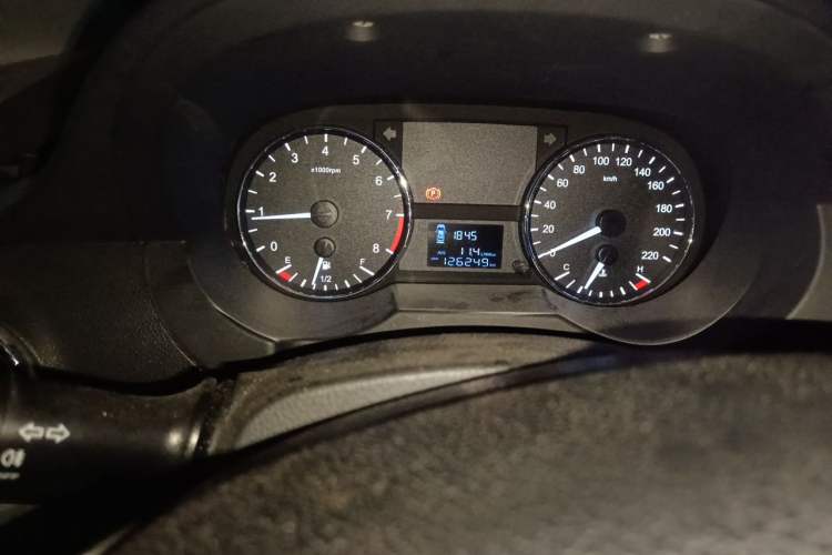 Used JAC Refine M3 2016 IKEA Edition 1.6L Luxury Model Odometer Close Up