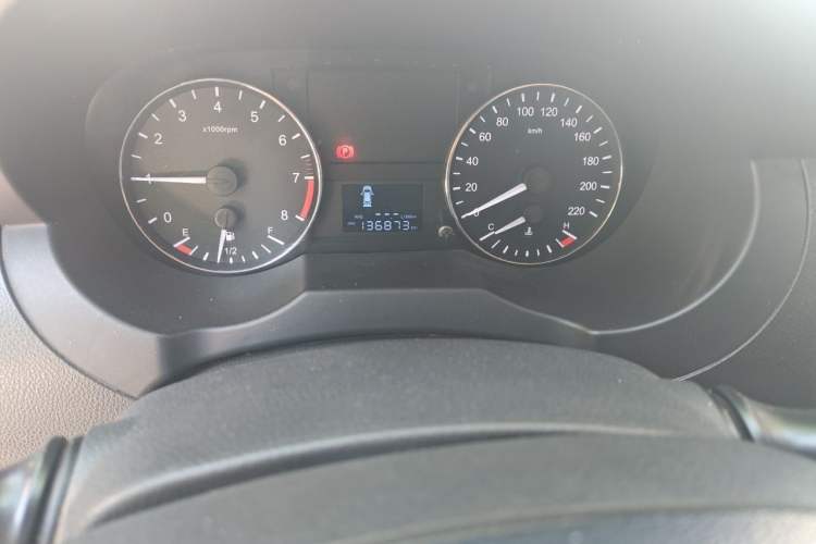 Used JAC Refine M3 2016 IKEA Edition 1.6L Luxury Model Odometer Close Up