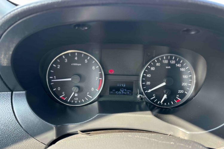 Used JAC Refine M3 2016 IKEA Edition 1.6L Luxury Smart Model Odometer Close Up