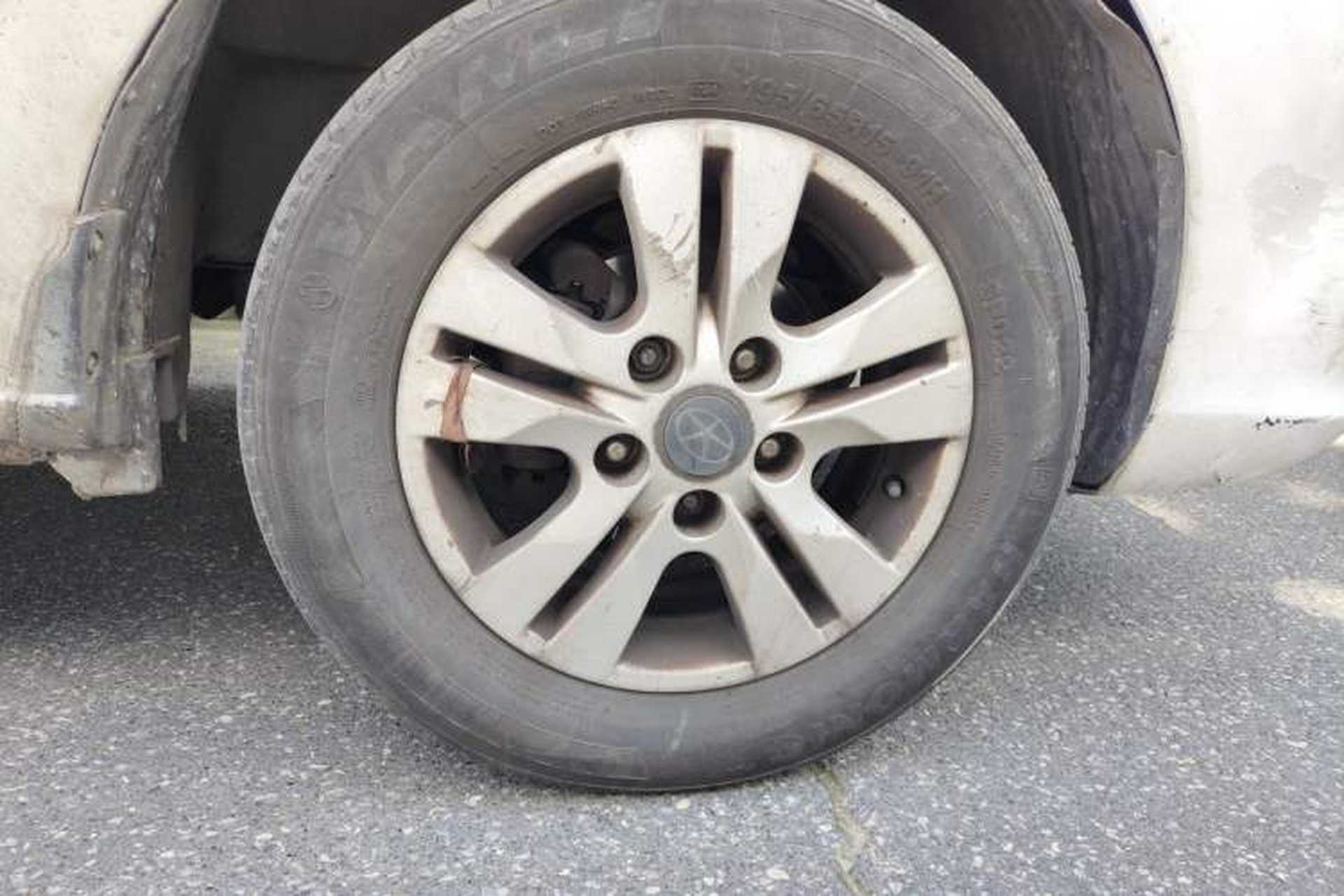 Used JAC Refine M3 2016 IKEA Edition 1.6L Luxury Smart Model Right Front Wheel Hub