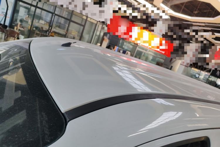 Used JAC Refine M3 2016 IKEA Edition 1.6L Luxury Smart Model Roof