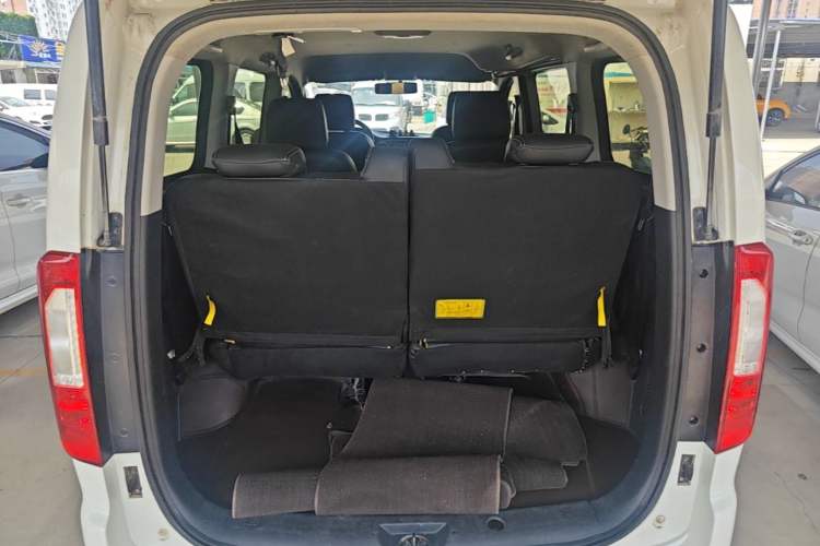 Used JAC Refine M3 2016 IKEA Edition 1.6L Luxury Smart Model Trunk
