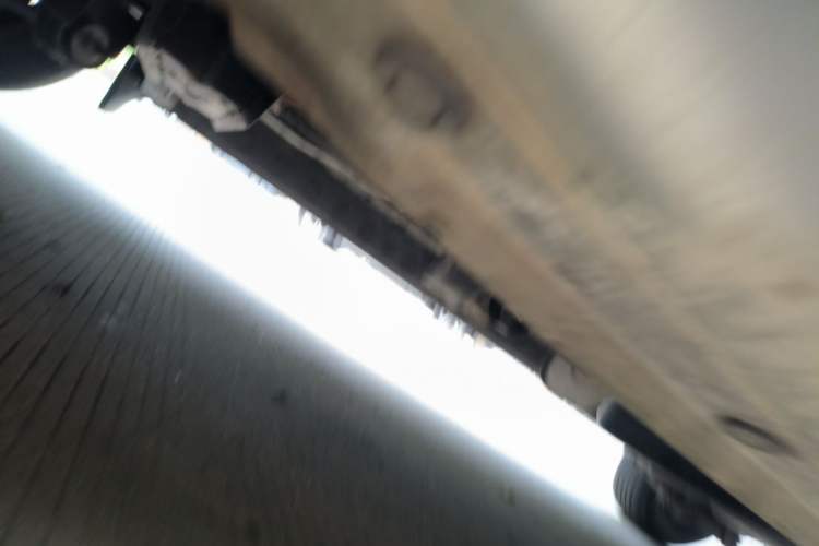 Used JAC Refine M3  Chassis Front Left