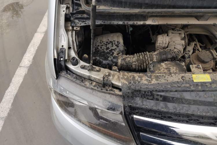 Used JAC Refine M3  Engine Bay Right