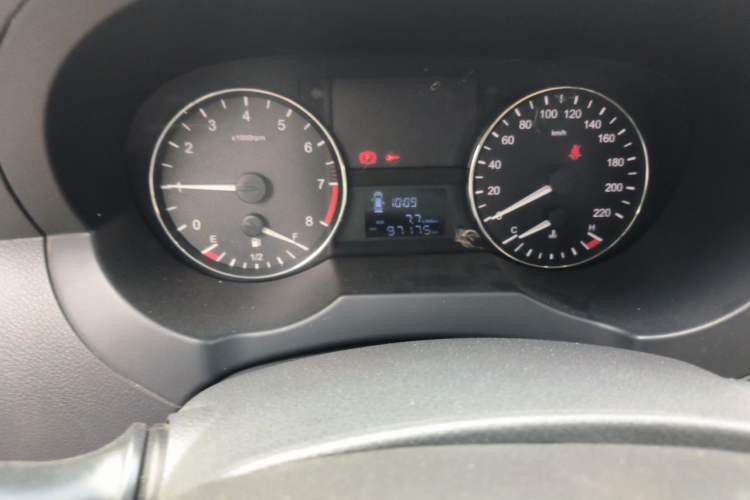 Used JAC Refine M3  Odometer Close Up