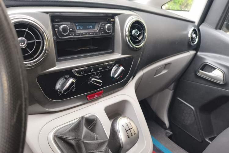 Used JAC Refine M3 2018 IKEA Edition 1.6L Luxury Model Audio And AC Panel