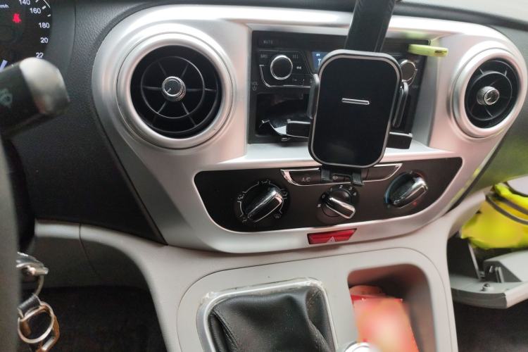 Used JAC Refine M3 2018 1.6L Express Edition 7-Seater Audio And AC Panel