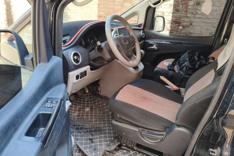 Used JAC Refine M3 2018 1.6L Express Edition 7-Seater Driver Seat