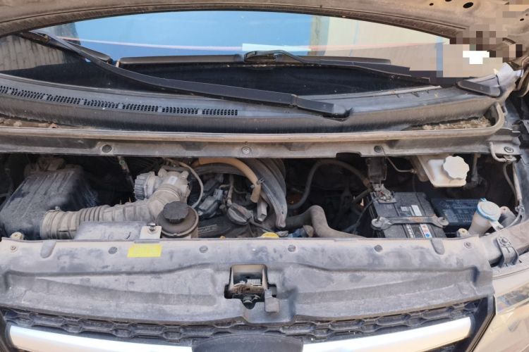 Used JAC Refine M3 2018 1.6L Express Edition 7-Seater Engine Bay