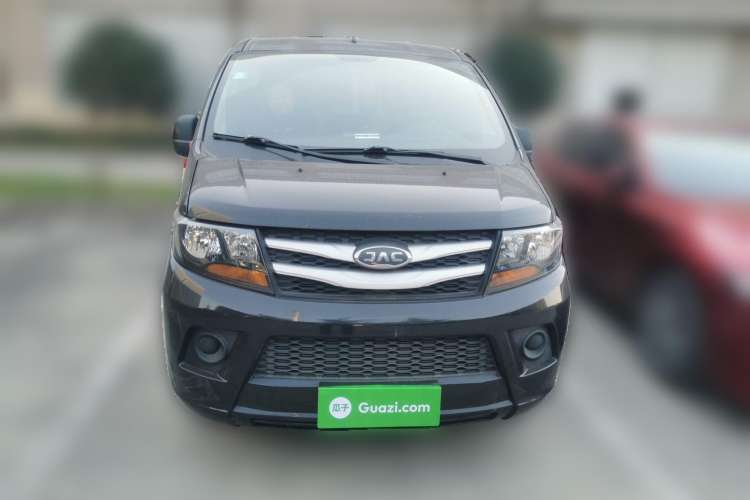 Used JAC Refine M3 2018 1.6L Express Edition 7-Seater Front