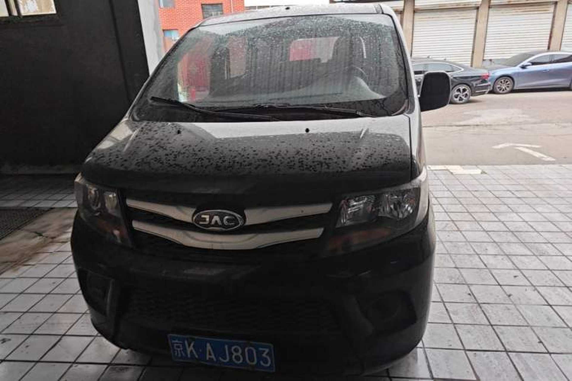 Used JAC Refine M3 2018 1.6L Express Edition 7-Seater Front