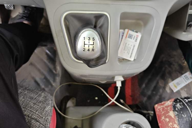 Used JAC Refine M3 2018 IKEA Edition 1.6L Luxury Model Gear Lever