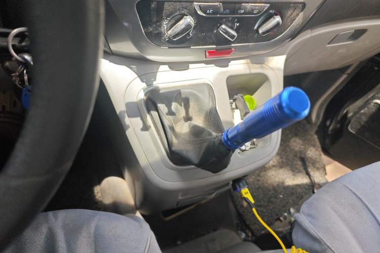 Used JAC Refine M3 2018 IKEA Edition 1.6L Luxury Model Gear Lever