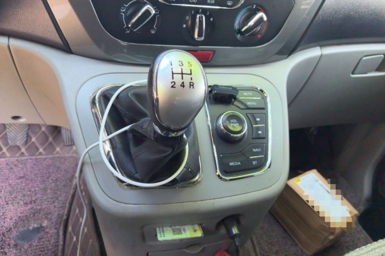 Used JAC Refine M3 2018 IKEA Edition 1.6L Luxury Smart Model Gear Lever