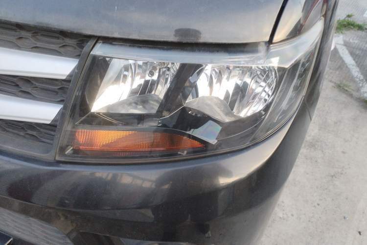 Used JAC Refine M3 2018 1.6L Express Edition 7-Seater Left Front Headlight