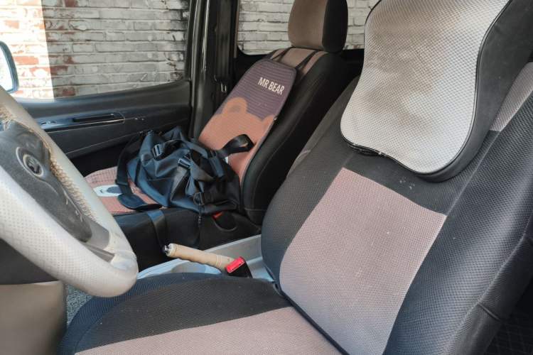 Used JAC Refine M3 2018 1.6L Express Edition 7-Seater Left Front Seat