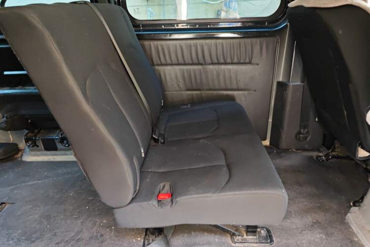 Used JAC Refine M3 2018 1.6L Express Edition 7-Seater Left Rear Seat