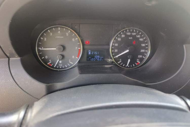 Used JAC Refine M3 2018 Creator Edition 1.6L Comfort Version Odometer Close Up