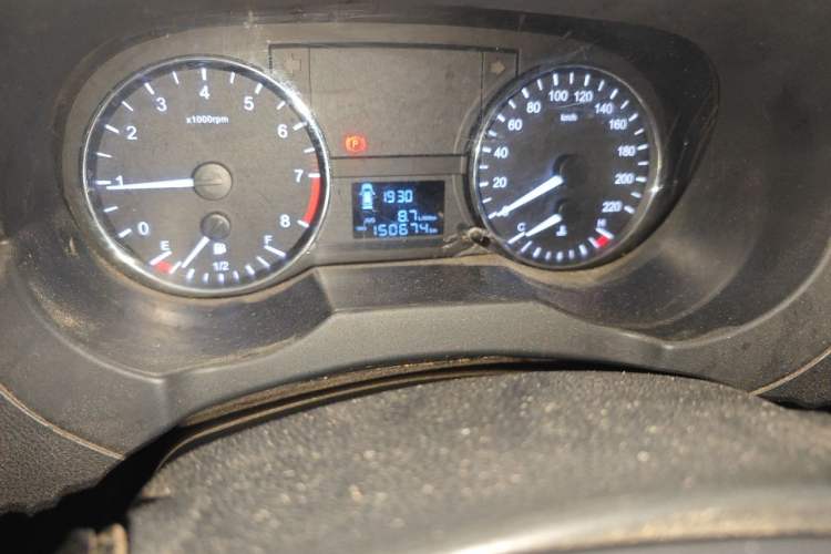 Used JAC Refine M3 2018 IKEA Edition 1.6L Luxury Model Odometer Close Up