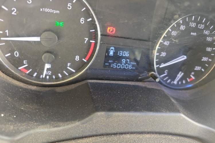 Used JAC Refine M3 2018 IKEA Edition 1.6L Luxury Model Odometer Close Up