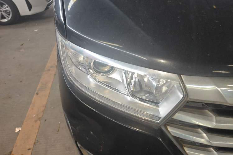Used JAC Refine M3 2018 IKEA Edition 1.6L Luxury Model Right Front Headlight