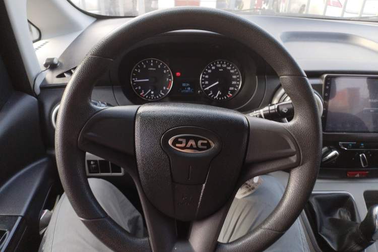 Used JAC Refine M3 2018 1.6L Express Edition 7-Seater Steering Wheel