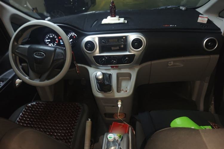 Used JAC Refine M3 2018 1.6L Express Edition 5-seater Center Console