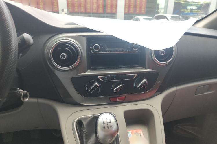 Used JAC Refine M3 2018 1.6L Express Edition 7-Seater Audio And AC Panel