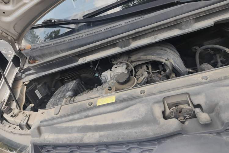 Used JAC Refine M3 2018 1.6L Express Edition 7-Seater Engine Bay Right