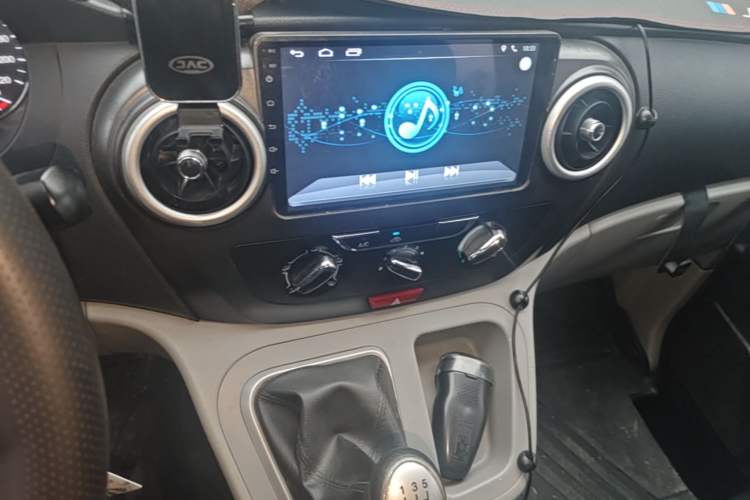Used JAC Refine M3 2018 1.6L Express Edition 5-seater Audio And AC Panel
