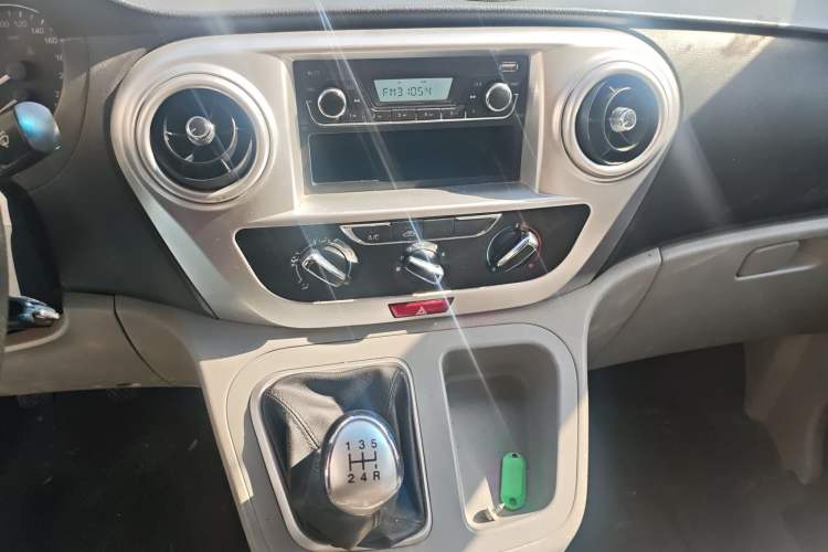 Used JAC Refine M3 2018 1.6L Express Edition 5-seater Audio And AC Panel