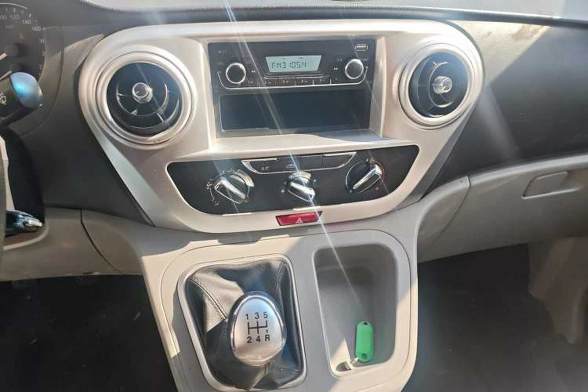 Used JAC Refine M3 2018 1.6L Express Edition 5-seater Audio And AC Panel