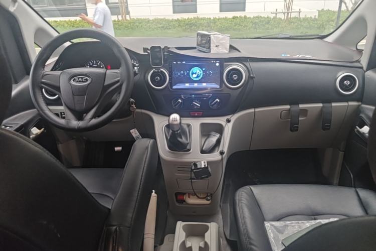 Used JAC Refine M3 2018 1.6L Express Edition 5-seater Center Console