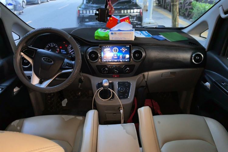 Used JAC Refine M3 2018 IKEA Edition 1.6L Luxury Smart Model Center Console