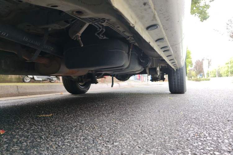 Used JAC Refine M3 2018 1.6L Express Edition 7-Seater Chassis Front Left