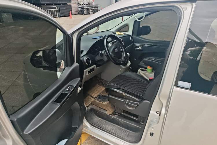 Used JAC Refine M3 2018 IKEA Edition 1.6L Luxury Model Driver Seat
