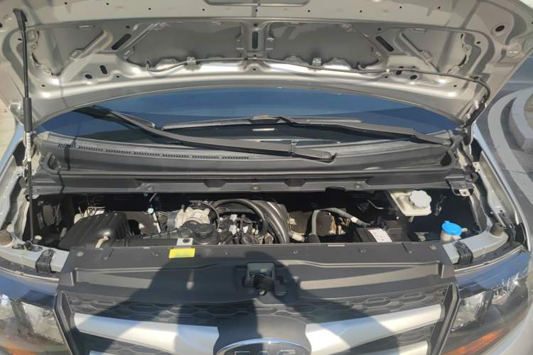 Used JAC Refine M3 2018 1.6L Express Edition 5-seater Engine Bay