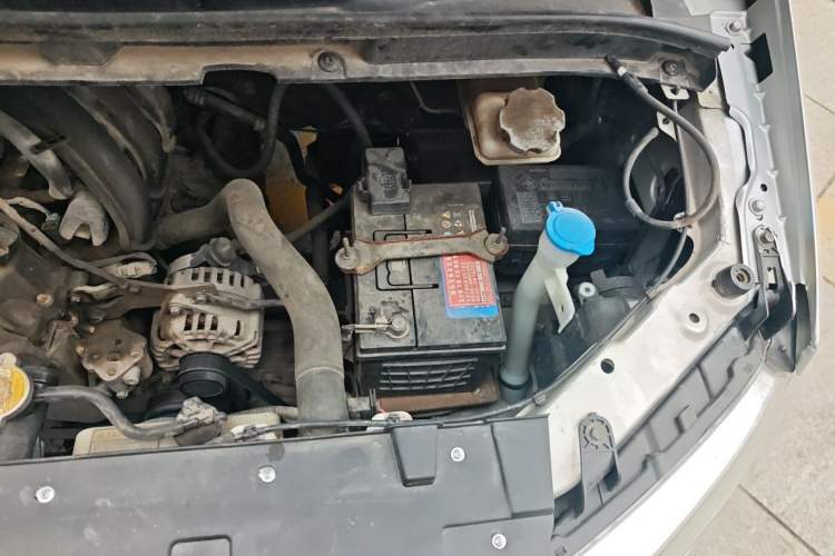 Used JAC Refine M3 2018 IKEA Edition 1.6L Luxury Model Engine Bay Left
