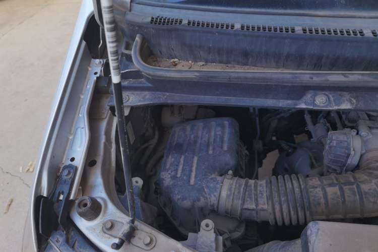 Used JAC Refine M3 2018 1.6L Logistics Edition Engine Bay Right