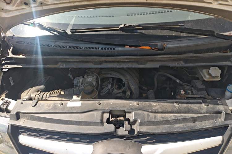 Used JAC Refine M3 2018 1.6L Express Edition 5-seater Engine Bay