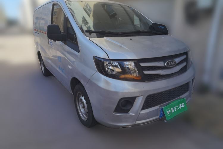 Used JAC Refine M3 2018 1.6L Logistics Edition Front Right 45 Deg