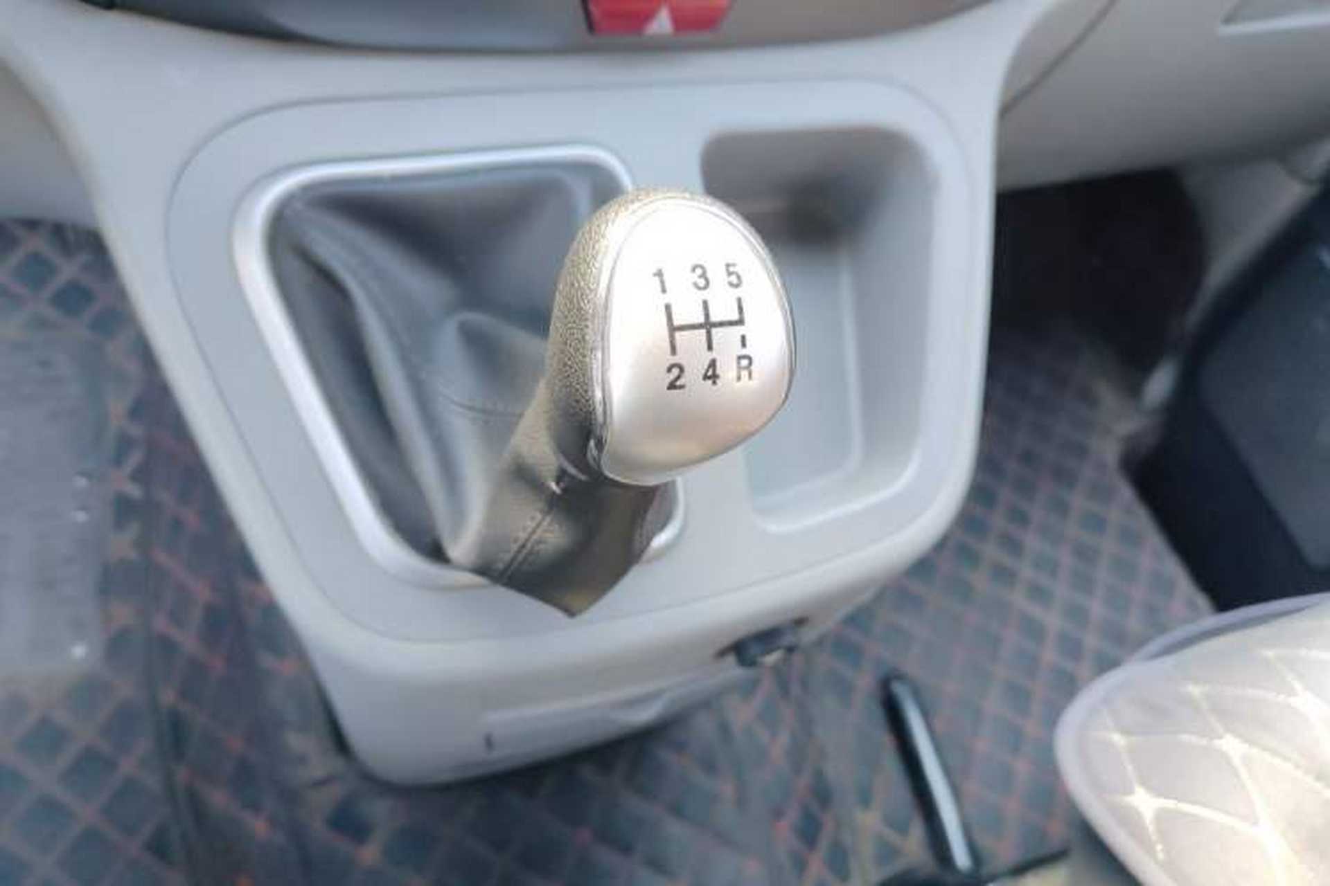 Used JAC Refine M3 2018 1.6L Express Edition 5-seater Gear Lever
