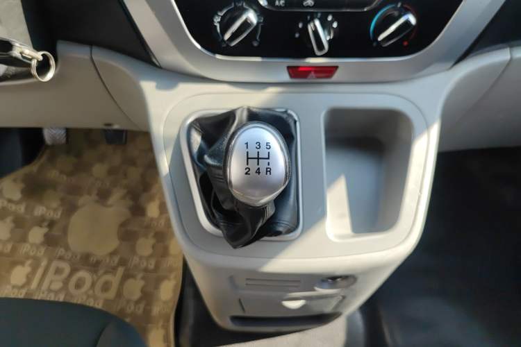 Used JAC Refine M3 2018 1.6L Express Edition 5-seater Gear Lever