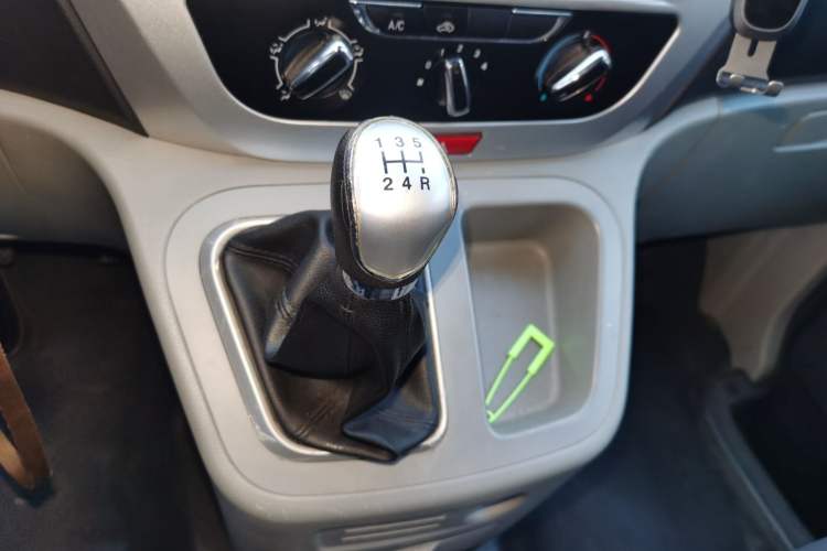 Used JAC Refine M3 2018 1.6L Express Edition 5-seater Gear Lever