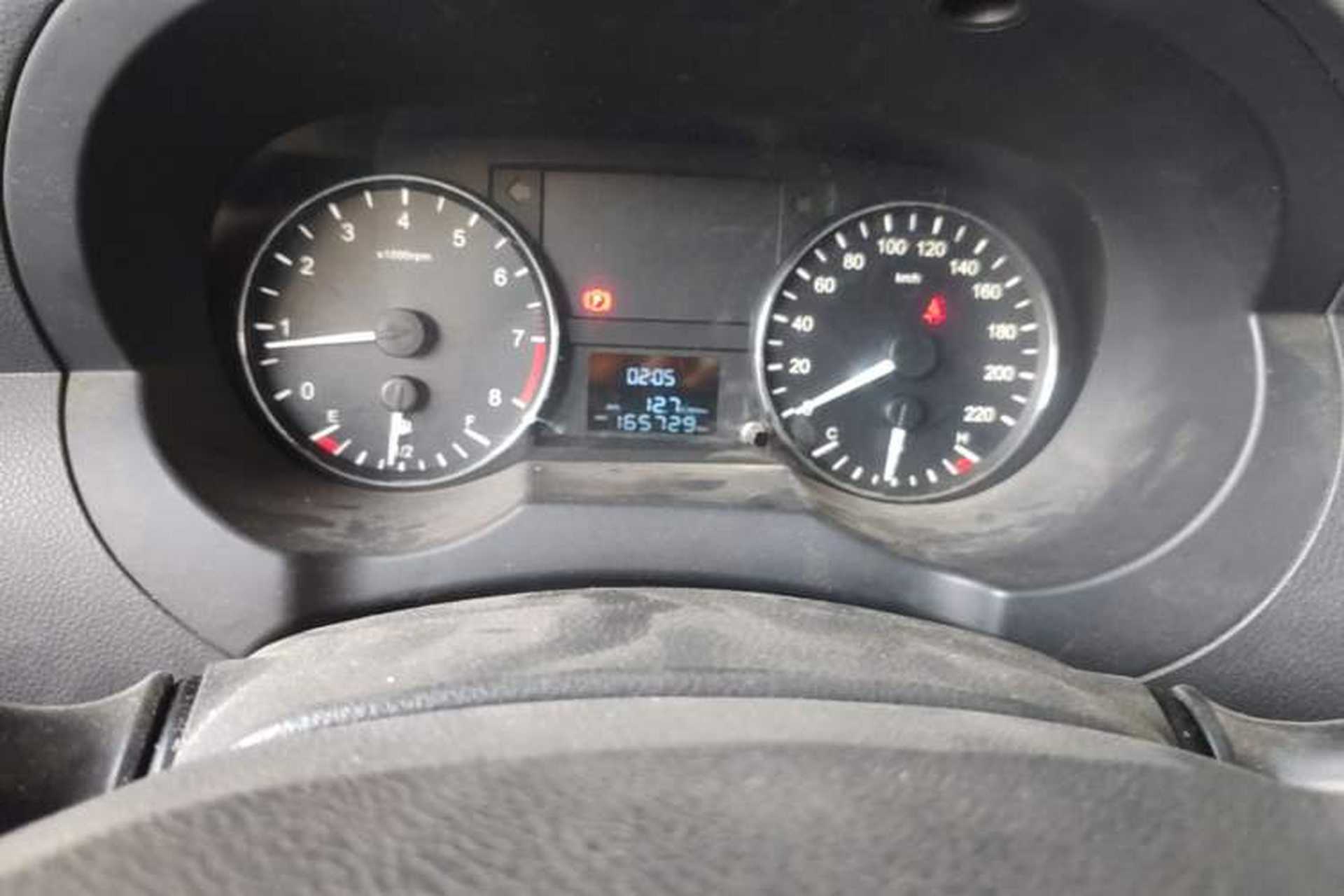 Used JAC Refine M3 2018 1.6L Express Edition 7-Seater Odometer Close Up