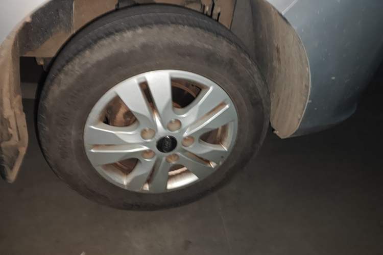 Used JAC Refine M3 2018 IKEA Edition 1.6L Luxury Smart Model Right Front Wheel Hub